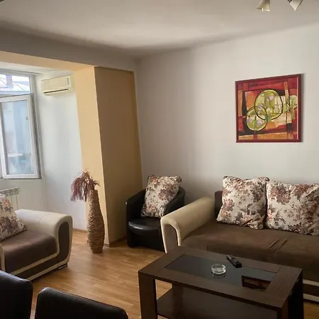 Apartment Doua Centru Vechi - Parcare Privata Gratuita La Minimum 3 Nopti!! Free Private Parking For Minimum 3 Nights *