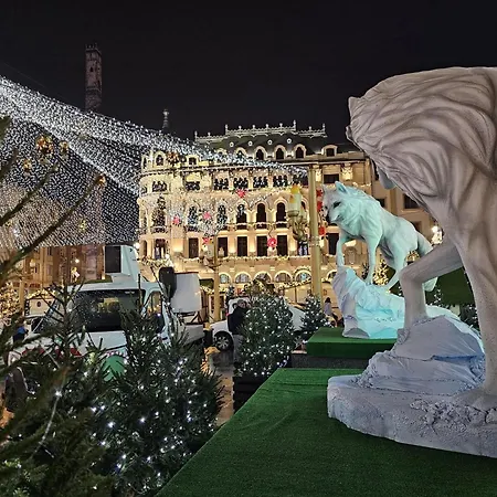 Apartment Doua Centru Vechi - Parcare Privata Gratuita La Minimum 3 Nopti!! Free Private Parking For Minimum 3 Nights Craiova