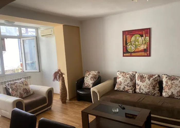 Апартаменты Doua Centru Vechi - Parcare Privata Gratuita La Minimum 3 Nopti!! Free Private Parking For Minimum 3 Nights *