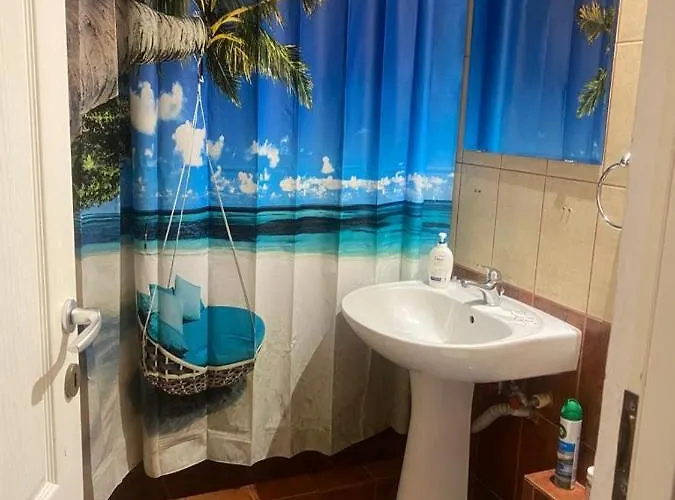 Апартаменты Doua Centru Vechi - Parcare Privata Gratuita La Minimum 3 Nopti!! Free Private Parking For Minimum 3 Nights *