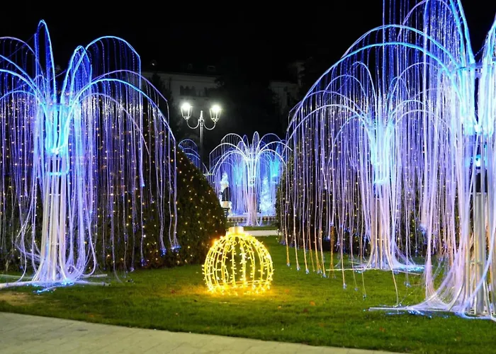 Doua Centru Vechi - Parcare Privata Gratuita La Minimum 3 Nopti!! Free Private Parking For Minimum 3 Nights Апартаменты Крайова